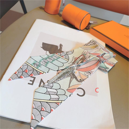 Hermes Twilly 100% Silk 32023