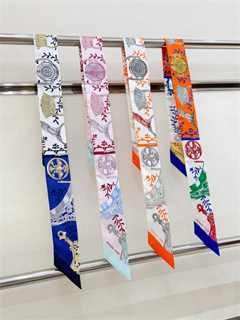 Hermes Twilly 100% Silk 32028