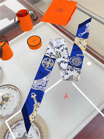 Hermes Twilly 100% Silk 32028