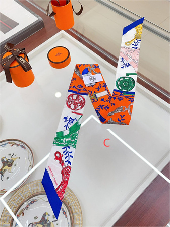 Hermes Twilly 100% Silk 32028