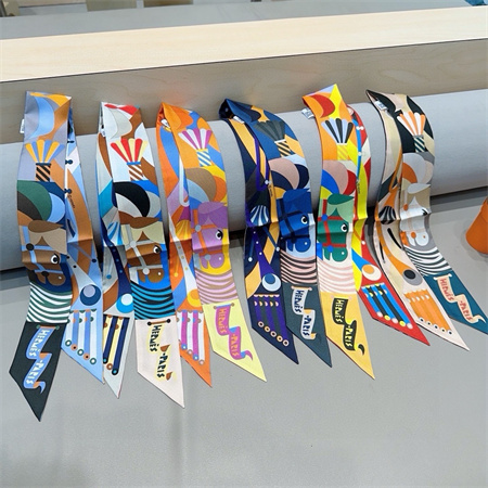 Hermes Twilly 100% Silk 32030