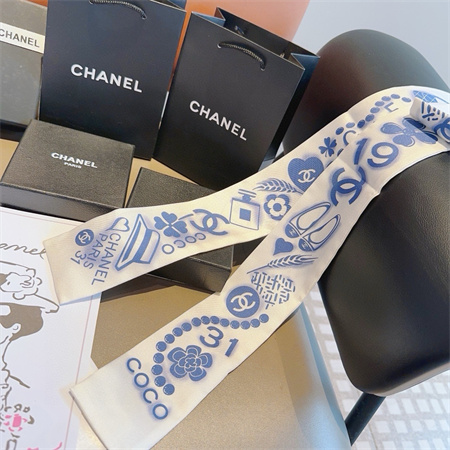 Chanel Twilly 100% Silk 32001