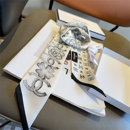 Chanel Twilly 100% Silk 32004