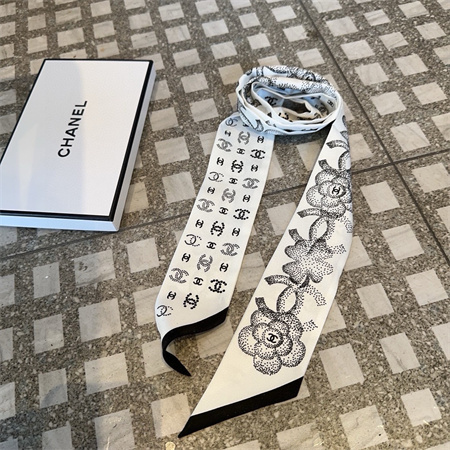 Chanel Twilly 100% Silk 32004