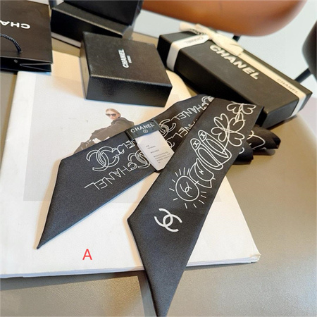 Chanel Twilly 100% Silk 32013