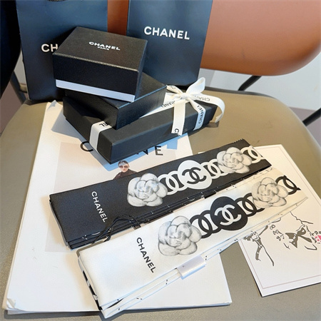 Chanel Twilly 100% Silk 32018