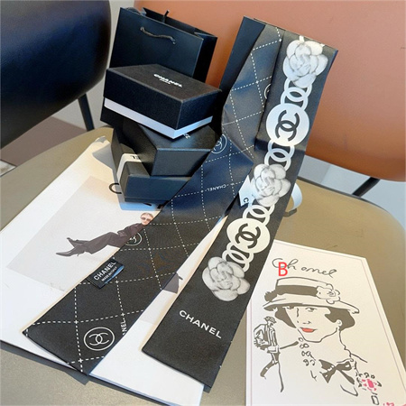 Chanel Twilly 100% Silk 32018