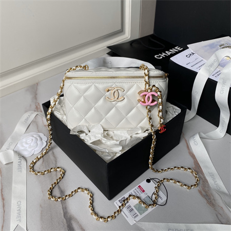 Chanel Vanity Case Lambskin Enamel & Gold-Tone Metal White AP3940