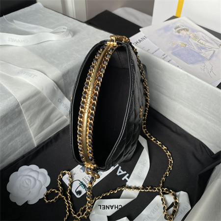 Chanel Clutch With Chain Grained Shiny Calfskin & Gold-Tone Metal Black AP4066