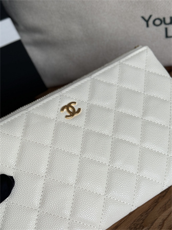 Chanel Classic Mini Pouch Grained Calfskin/Lambskin AP1071