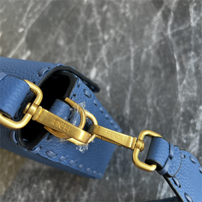 Fen.di BaguetteSelleria bag with 612 hand-sewn topstitches