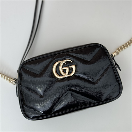 Gu.cci GG MARMONT SMALL SHOULDER BAG Black quilted chevron patent leather 802448