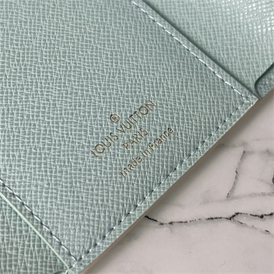 L.V Victorine Wallet Damier coated canvas  Pistachio Green N40750