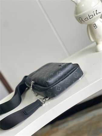 L.V Avenue Slingbag PM Monogram Eclipse coated canvas M47137