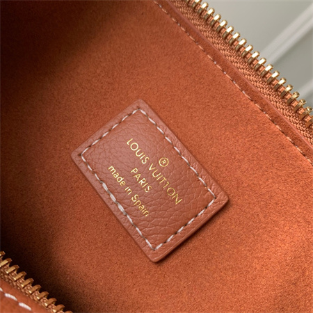 L.V Low Key Bumbag Calfskin Brown M83546