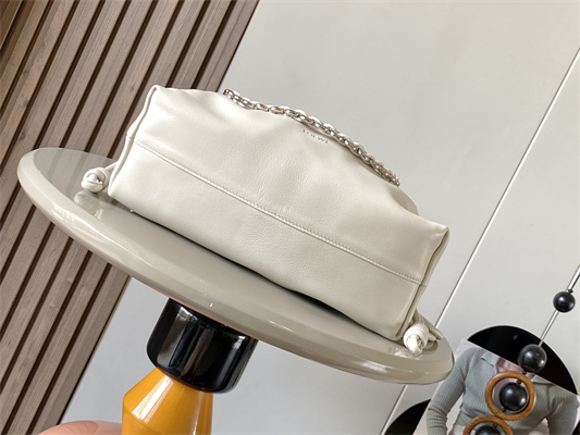 Loewe Medium Flamenco Purse in  Mellow nappa Lambskin