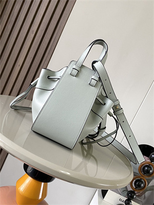 Mini Hammock drawstring in classic calfskin