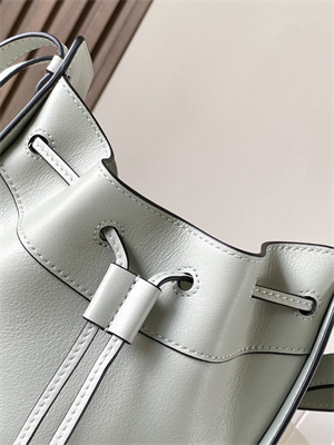 Mini Hammock drawstring in classic calfskin