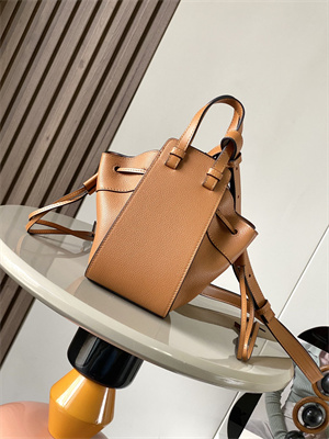 Mini Hammock drawstring in Soft Grained calfskin