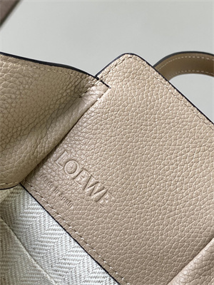 Mini Hammock drawstring in Soft Grained calfskin