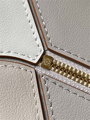 Loewe Small Puzzle Bag In Classic Calfskin