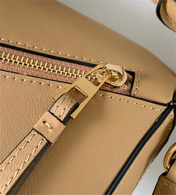 Loewe Small Puzzle Bag In Classic Calfskin