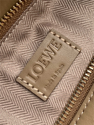 Loewe Small Puzzle Bag In Classic Calfskin