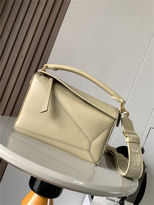 Loewe Small Puzzle Bag In Classic Calfskin