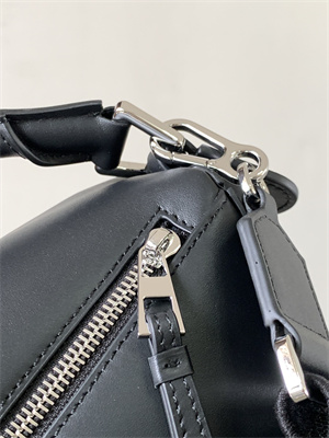 Loewe Small Puzzle Bag In Classic Calfskin
