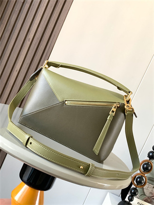 Loewe Small Puzzle Bag In Classic Calfskin