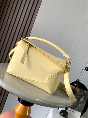 Loewe Small Puzzle Bag In Classic Calfskin
