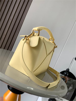 Loewe Small Puzzle Bag In Classic Calfskin