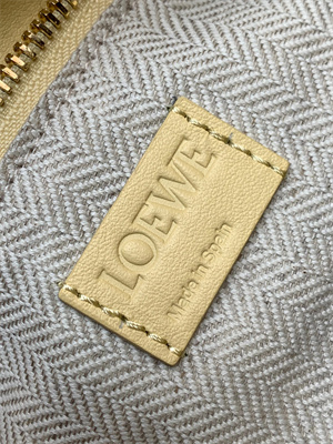 Loewe Small Puzzle Bag In Classic Calfskin