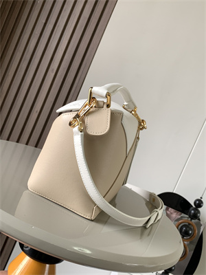 Loewe Small Puzzle Bag In Classic Calfskin