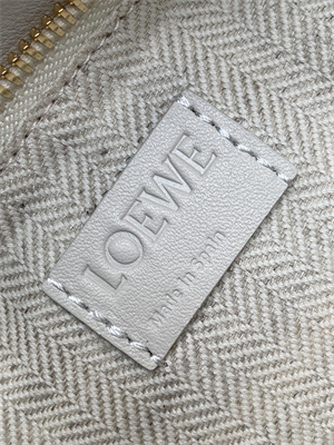 Loewe Small Puzzle Bag In Classic Calfskin