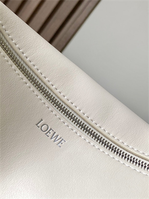 Loewe Puzzle Fold Pouch In Shinny Nappa Calfskin