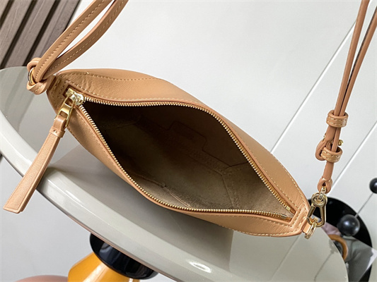 Loewe Puzzle Fold Pouch In Shinny Nappa Calfskin