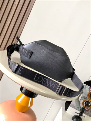 Loewe Convertible Sling in classic calfskin