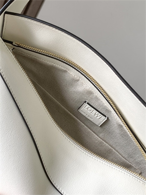 Loewe Puzzle Hobo Bag In Classic Calfskin