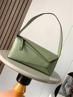 Loewe Puzzle Hobo Bag In Classic Calfskin