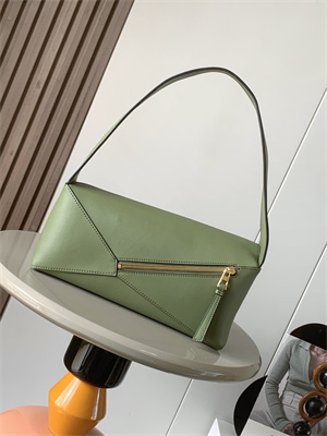 Loewe Puzzle Hobo Bag In Classic Calfskin