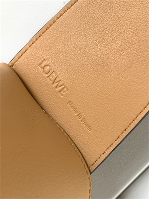 Loewe Puzzle Hobo Bag In Classic Calfskin