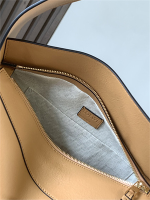 Loewe Puzzle Hobo Bag In Classic Calfskin