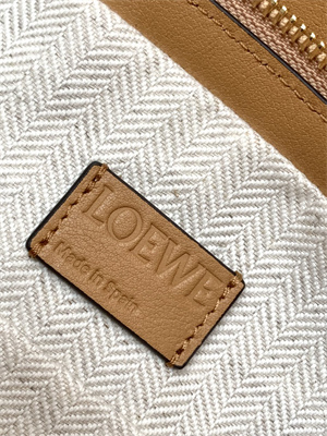 Loewe Puzzle Hobo Bag In Classic Calfskin