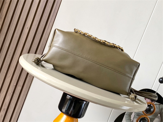 Loewe Medium Flamenco Purse in  Mellow nappa Lambskin