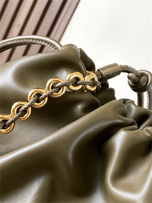 Loewe Medium Flamenco Purse in  Mellow nappa Lambskin