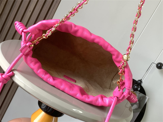 Loewe Medium Flamenco Purse in  Mellow nappa Lambskin