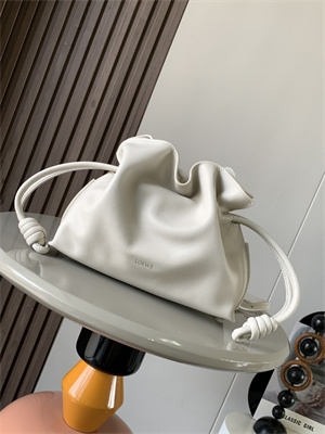 Loewe Mini Flamenco clutch in nappa calfskin