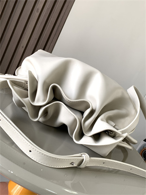 Loewe Medium Flamenco clutch in nappa calfskin