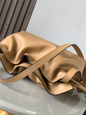 Loewe Medium Flamenco clutch in nappa calfskin